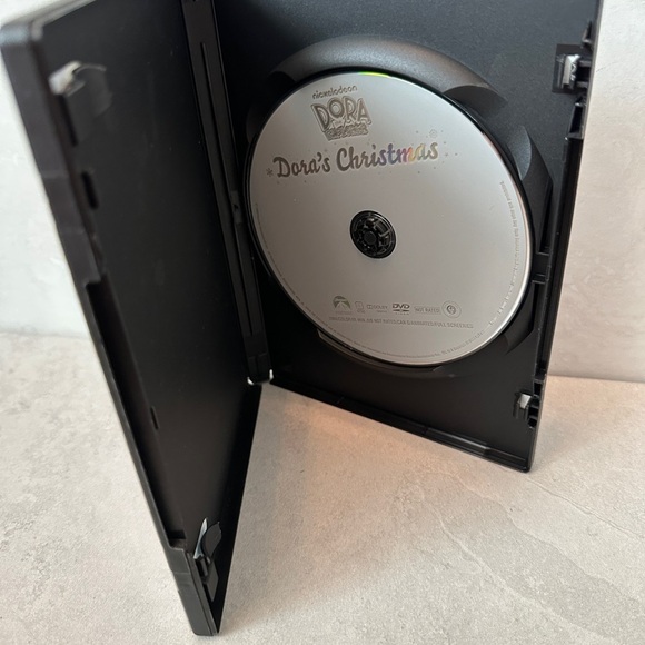 Nickelodeon Dora the Explorer: Festive Holiday Adventure DVD - Picture 3 of 3